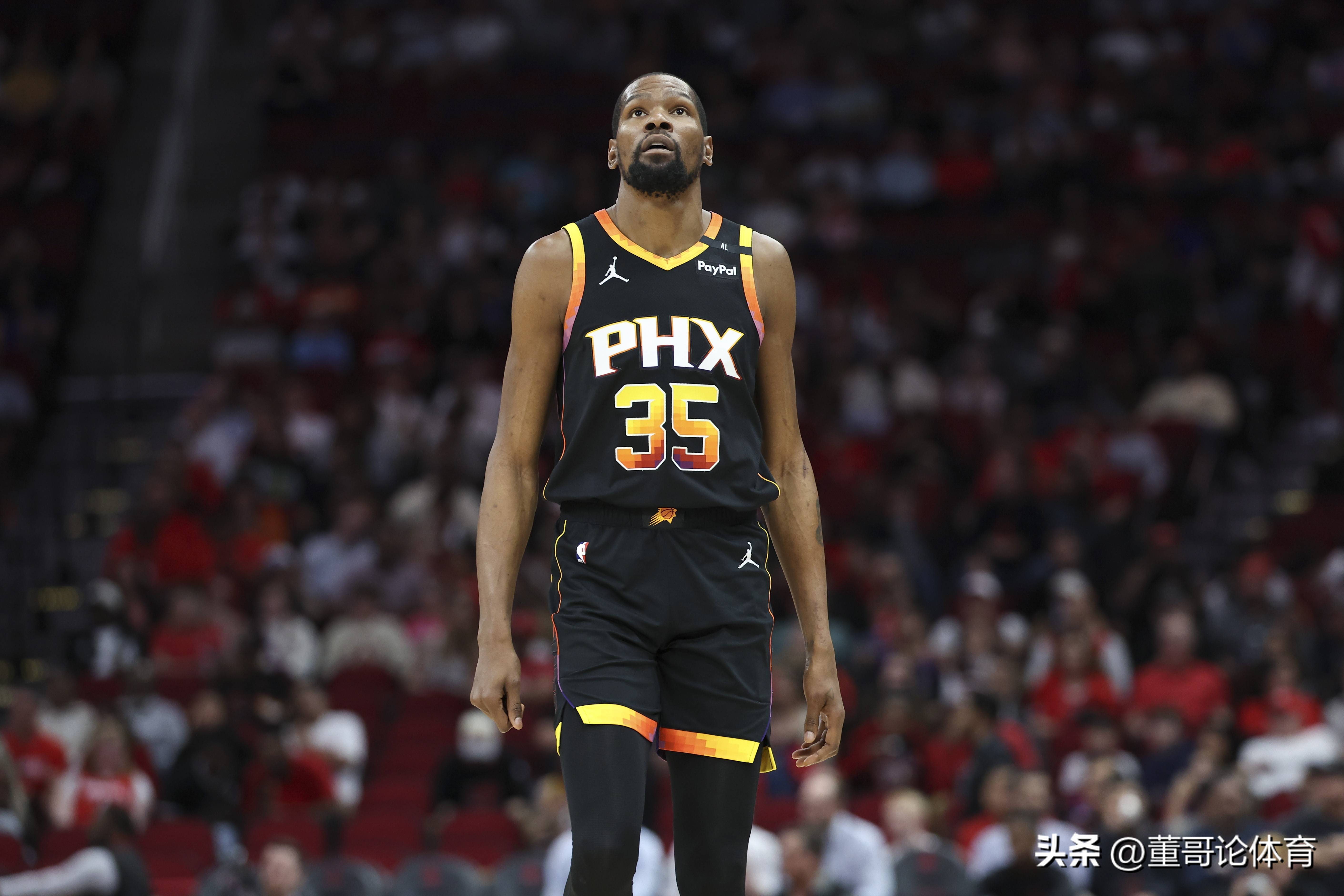 阿坎吉：齐沃很重视沟通和我们很亲近；希望世界杯对阵意大利（阿坎吉：齐沃注重沟通，与球队关系融洽；期待世界杯碰上意大利）