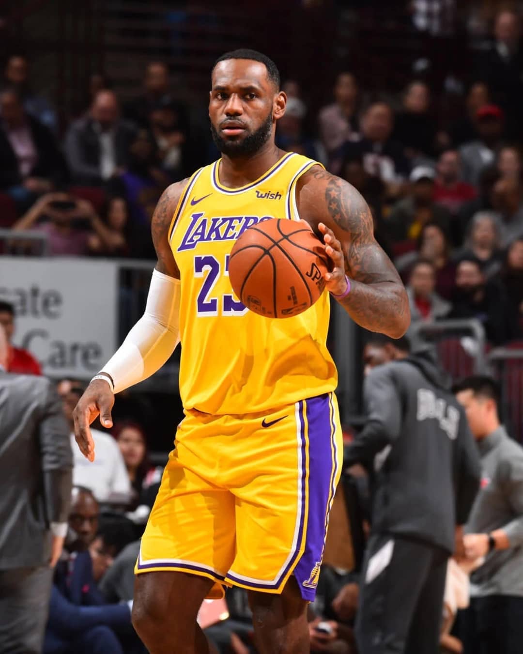 独行侠7人得分上双，浓眉17+17两双，独行侠收获三连胜（独行侠七人上双，浓眉17分17板，豪取三连胜）