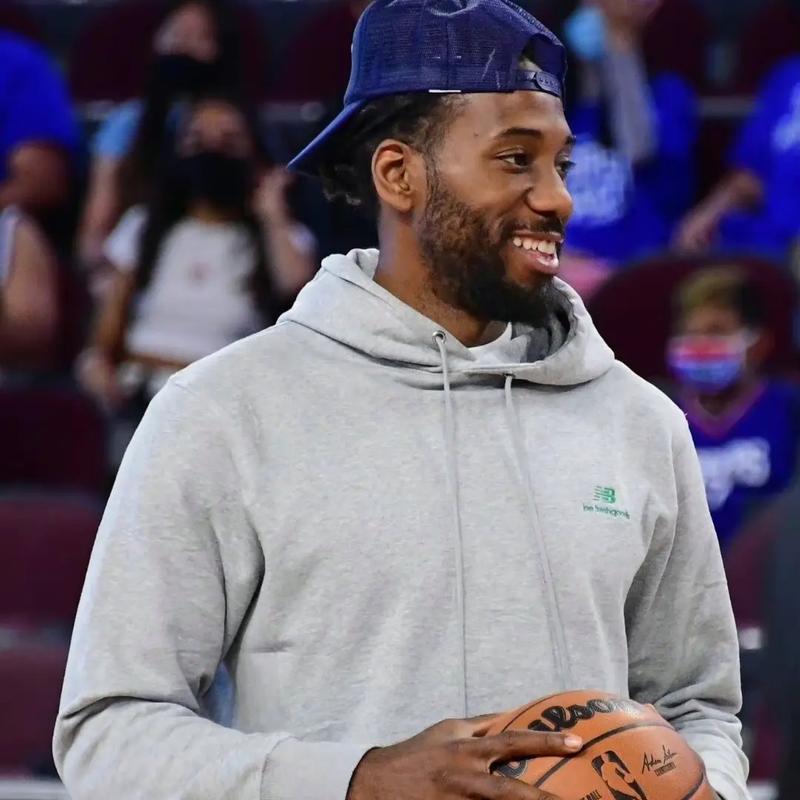 马卡：NFL在伯纳乌举办迫使皇马一直打客场，对球队造成沉重后果（马卡报：伯纳乌承办NFL致皇马长期客场作战，球队遭受严重影响）